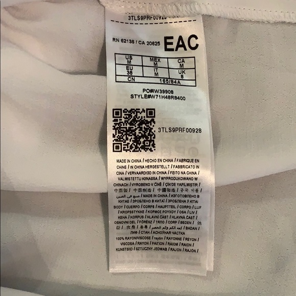 Ladies off the shoulder top - Picture 5 of 8